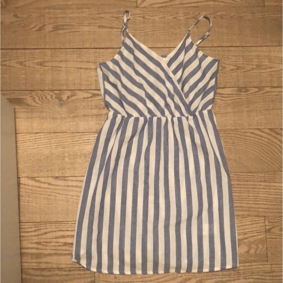 Cute Shein kids dress perfect for spending time at the beach and summer!☀️ - Picture 2 of 2